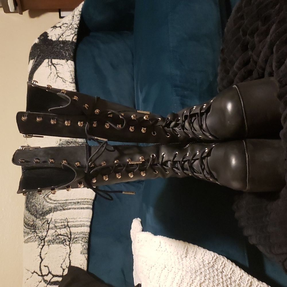 Size 7 Black Leather Platform Boots